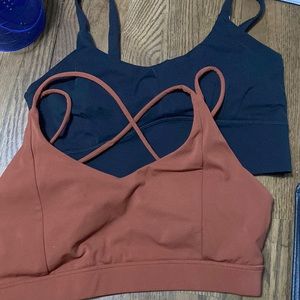 Born primitive sports bras. Medium